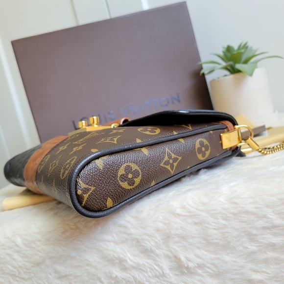 💕STUNNING Very Rare Louis Vuitton Monogram Blocks Pochette Plate Marine - Picture 8 of 16